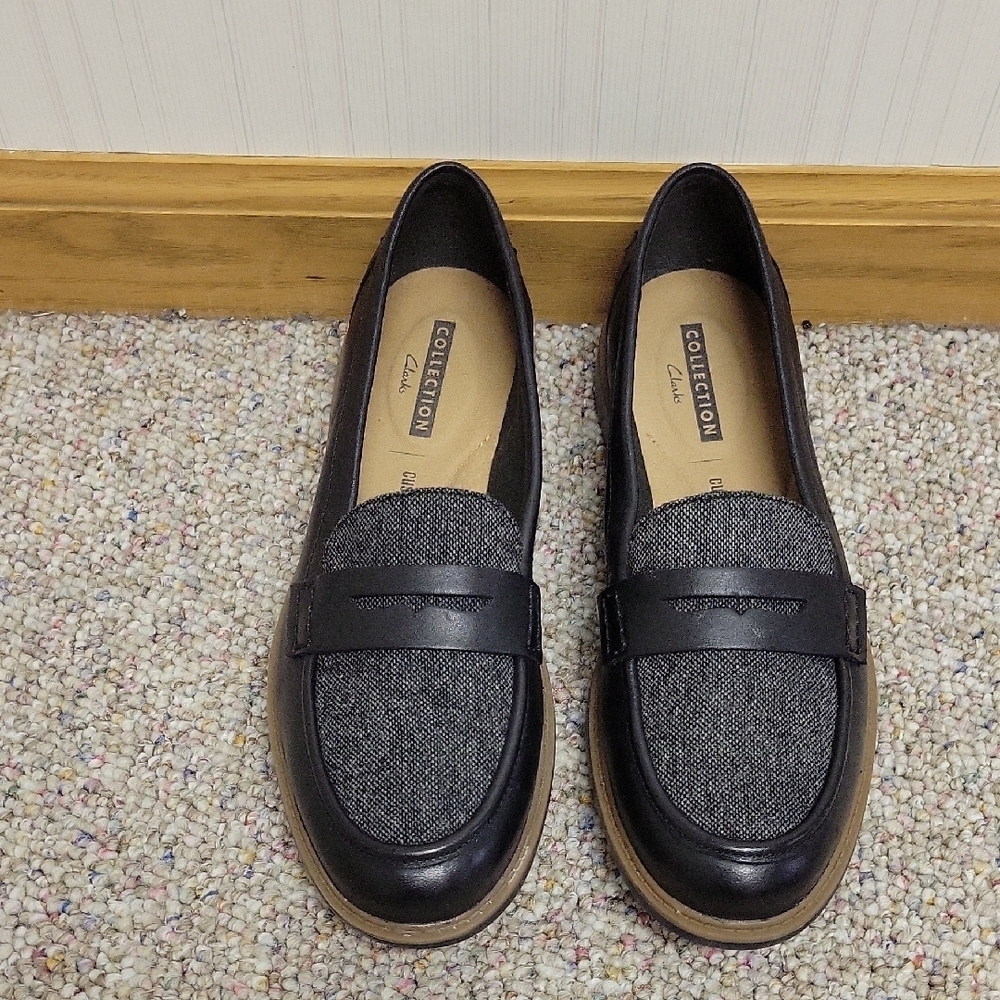 Clarks Raisie Women's Black and Gray Loafers Sz 8.5. Business Academia